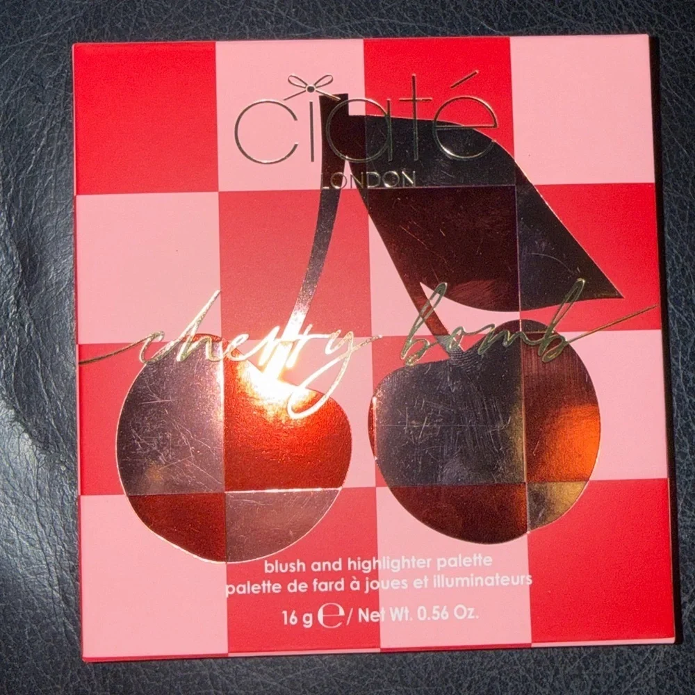 CIATÉ LONDON Cherry Bomb Blush and Highlighter Palette new in box